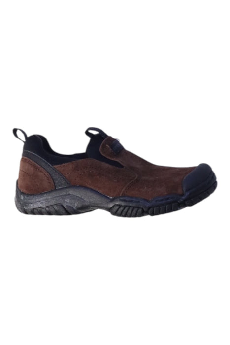 A Brown Slip Ons from Sperry in size 4T for boy. (Front View)