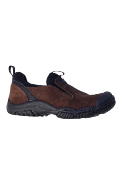 A Brown Slip Ons from Sperry in size 3T for boy. (Front View)