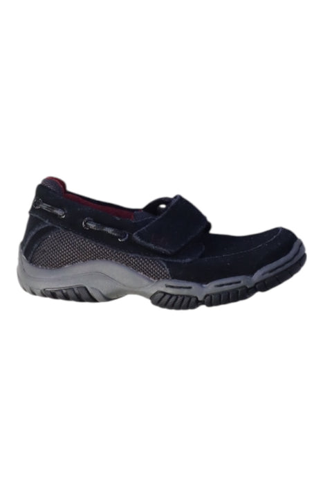A Black Sneakers from Sperry in size 4T for boy. (Front View)