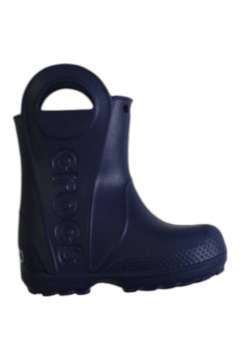 A Navy Rain Boots from Crocs in size 12-18M for neutral. (Front View)