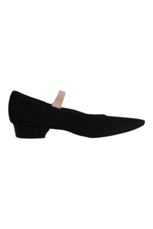 A Black Flats from Sansha in size 13Y for girl. (Front View)