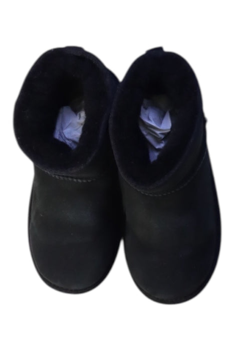 A Black Booties from UGG in size 7Y for neutral. (Back View)