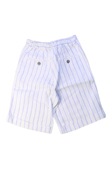 A White Shorts from Nicholas & Bears in size 4T for boy. (Back View)