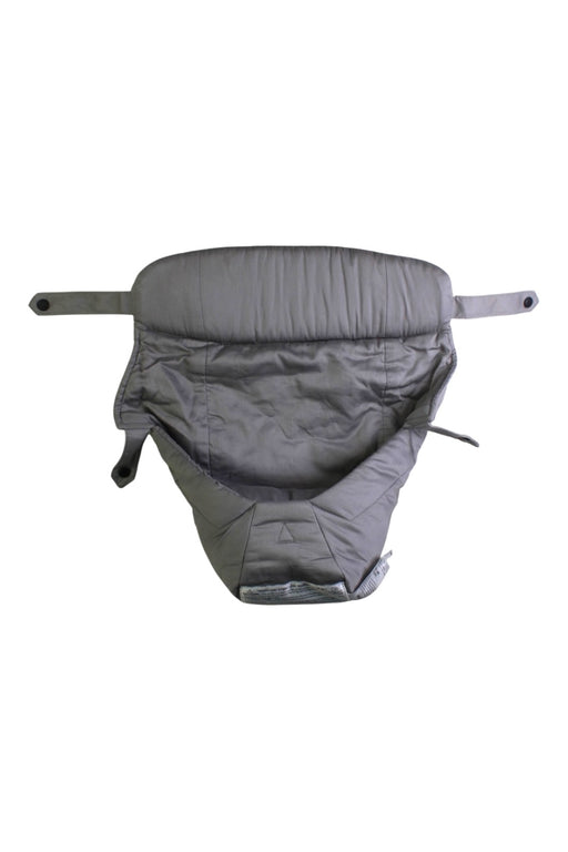 A Grey Baby Carriers from Ergobaby in size 0-3M for neutral. (Front View)