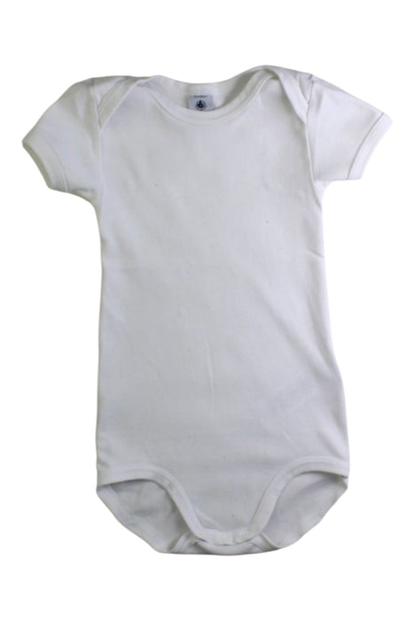 A White Short Sleeve Bodysuits from Petit Bateau in size 18-24M for neutral. (Front View)