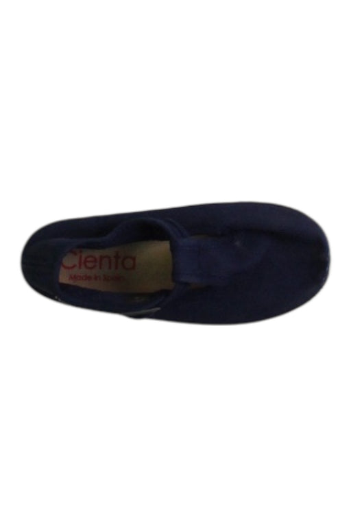A Navy Flats from Cienta in size 3T for girl. (Front View)