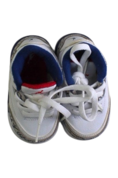 A White Sneakers from Air Jordan in size 6-12M for boy. (Back View)
