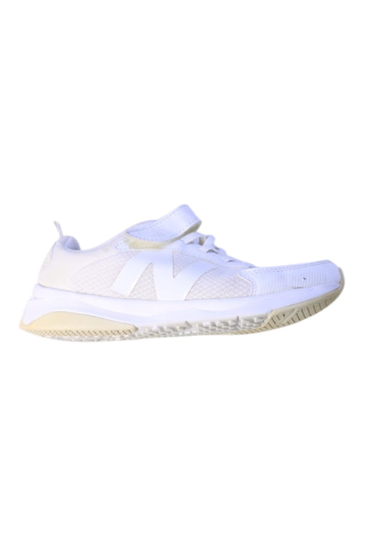 A White Sneakers from New Balance in size 10Y for neutral. (Front View)