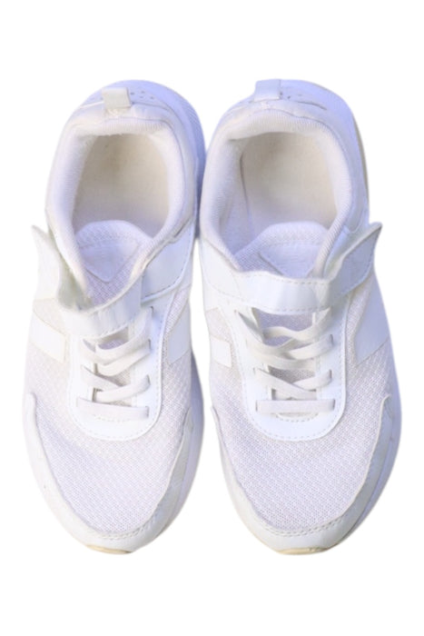 A White Sneakers from New Balance in size 10Y for neutral. (Back View)