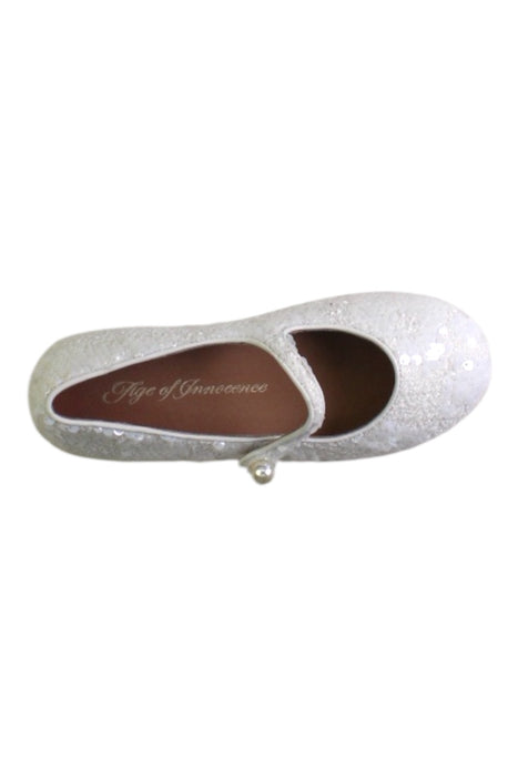 A White Dress Shoes from Age of Innocence in size 7Y for girl. (Front View)