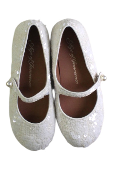A White Dress Shoes from Age of Innocence in size 7Y for girl. (Back View)