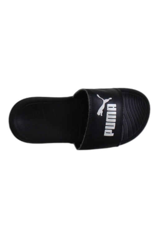 A Black Slippers from Puma in size 6T for boy. (Front View)