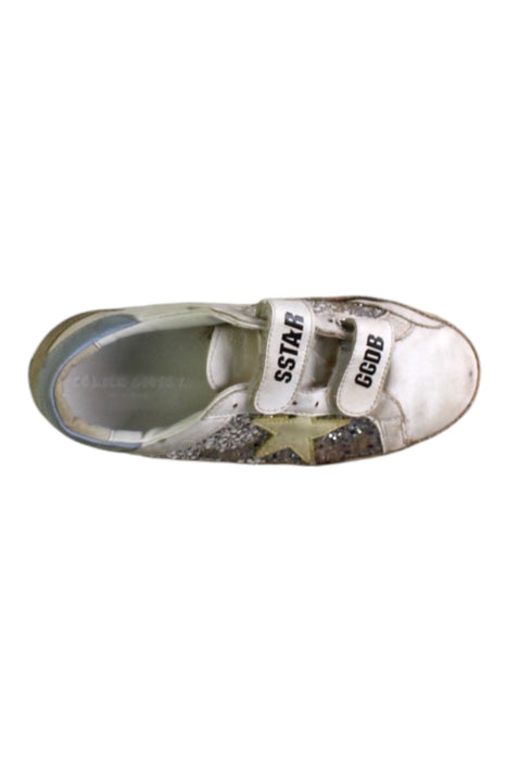 A White Sneakers from Golden Goose in size 7Y for girl. (Front View)