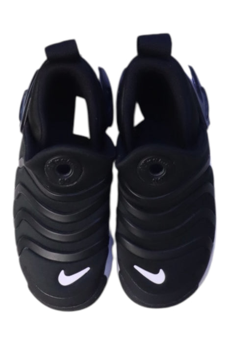 A Black Sneakers from Nike in size 6T for boy. (Back View)