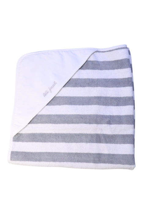 A White Blankets from Jacadi in size O/S for neutral. (Back View)