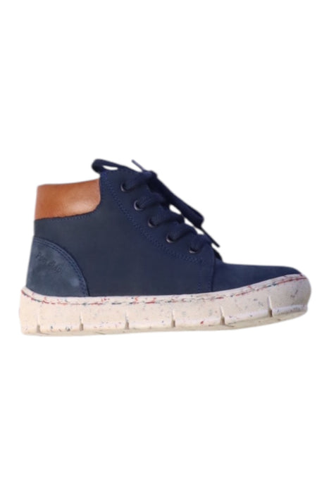 A Navy Sneakers from Pom d’Api in size 3T for boy. (Front View)
