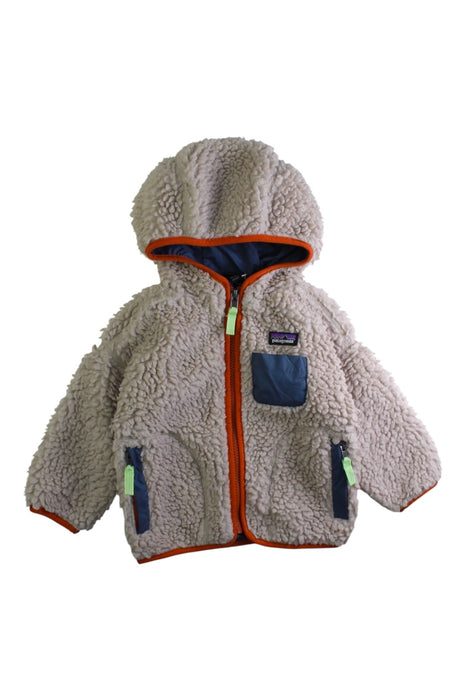 A Beige Puffer/Quilted Coats & Outerwear from Patagonia in size 12-18M for neutral. (Front View)