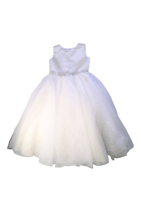 A White Sleeveless Dresses from Joan Calabrese in size 6T for girl. (Front View)