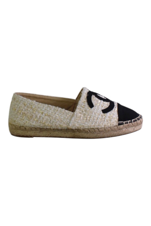 A Beige Espadrilles from Chanel in size 12Y for girl. (Front View)