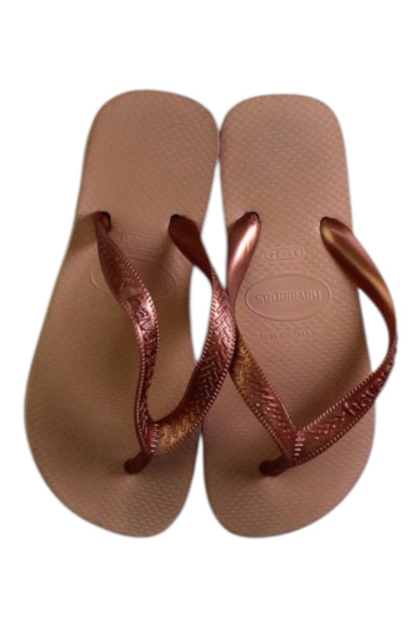A Beige Flip Flops from Havaianas in size 10Y for girl. (Back View)