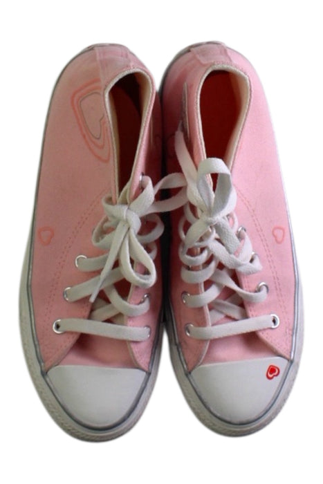 A Pink Sneakers from Converse in size 11Y for girl. (Back View)