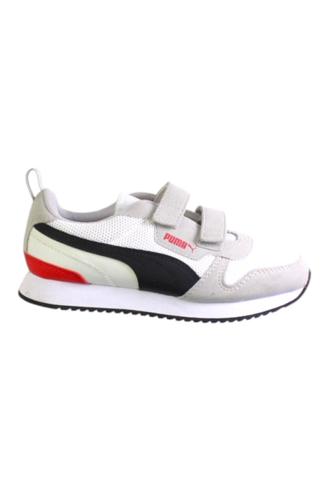 A White Sneakers from Puma in size 9Y for neutral. (Front View)