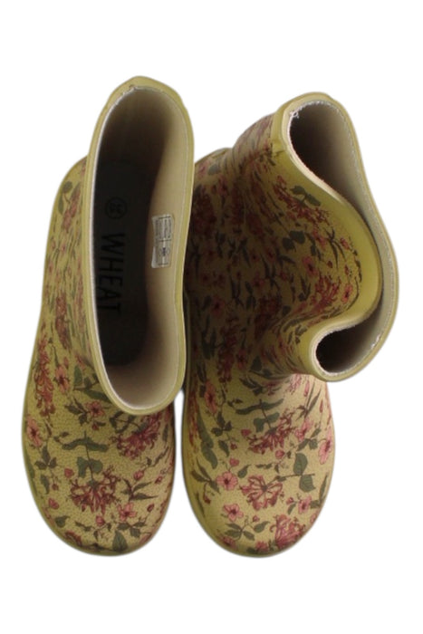 A Beige Rain Boots from Wheat in size 10Y for girl. (Back View)