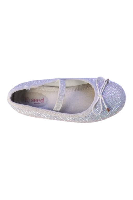A Silver Flats from Seed in size 5T for girl. (Front View)