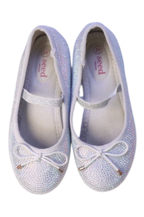 A Silver Flats from Seed in size 5T for girl. (Back View)