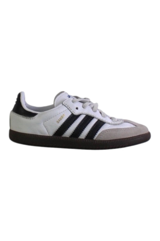 A White Sneakers from Adidas in size 4T for boy. (Front View)