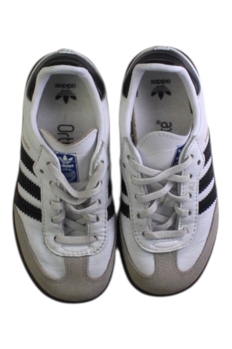 A White Sneakers from Adidas in size 4T for boy. (Back View)