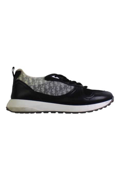 A Black Sneakers from Dior in size 9Y for boy. (Front View)