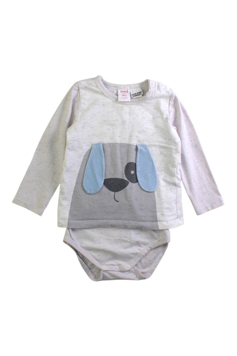 A Grey Long Sleeve Bodysuits from Seed in size 12-18M for boy. (Front View)