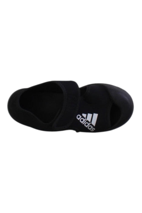 A Black Sandals from Adidas in size 6T for neutral. (Front View)