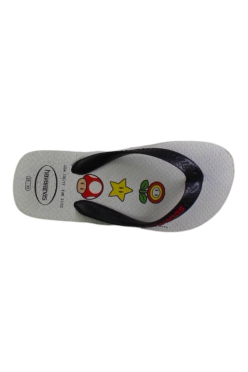 A White Flip Flops from Havaianas in size 6T for neutral. (Front View)