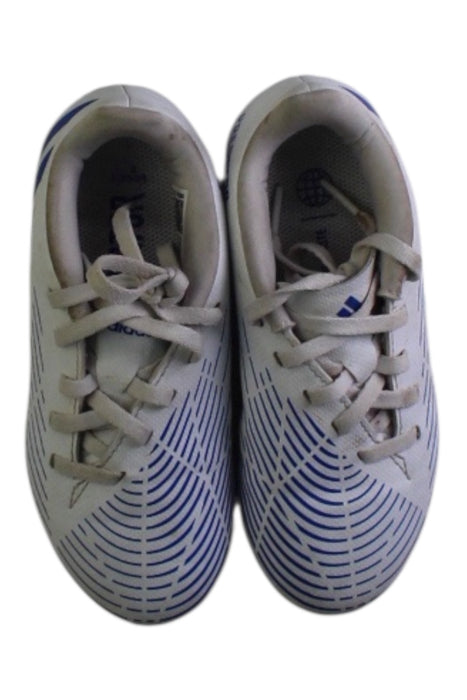 A White Cleats/Soccer Shoes from Adidas in size 6T for boy. (Back View)