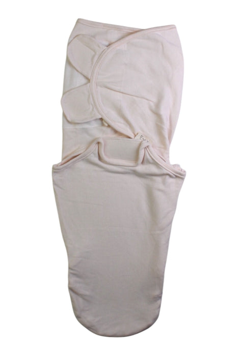 A Peach Swaddles from KeaBabies in size 0-3M for neutral. (Front View)