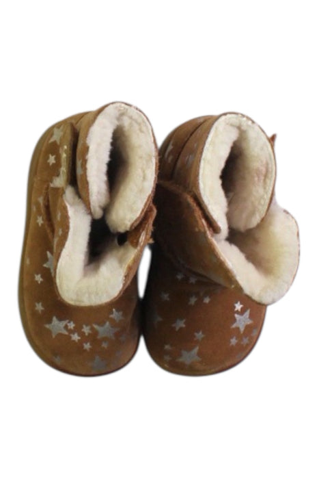 A Brown Booties from UGG in size 12-18M for girl. (Back View)