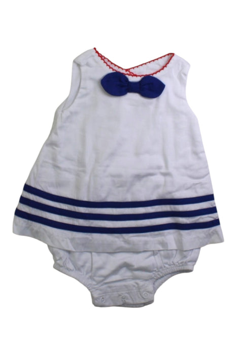 A White Sleeveless Rompers from Dondolo in size 0-3M for girl. (Front View)
