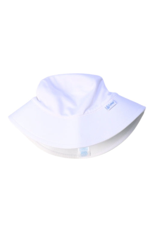 A White Sun Hats from i play in size 12-18M for neutral. (Front View)