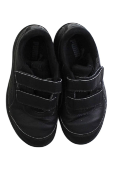 A Black Sneakers from Puma in size 5T for boy. (Back View)