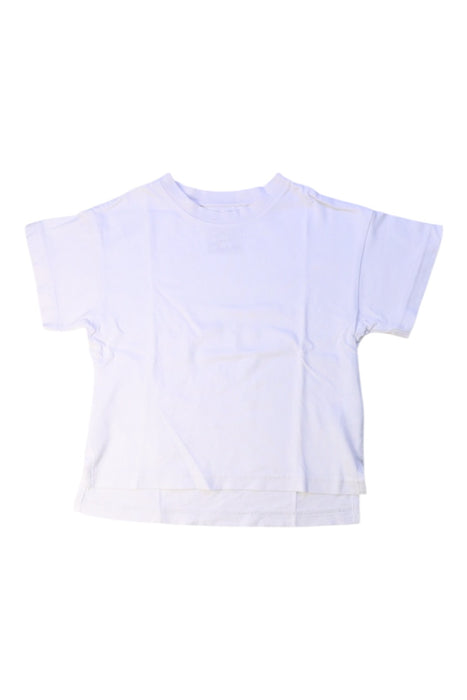 A White Short Sleeve T Shirts from Global  Work in size 2T for boy. (Front View)
