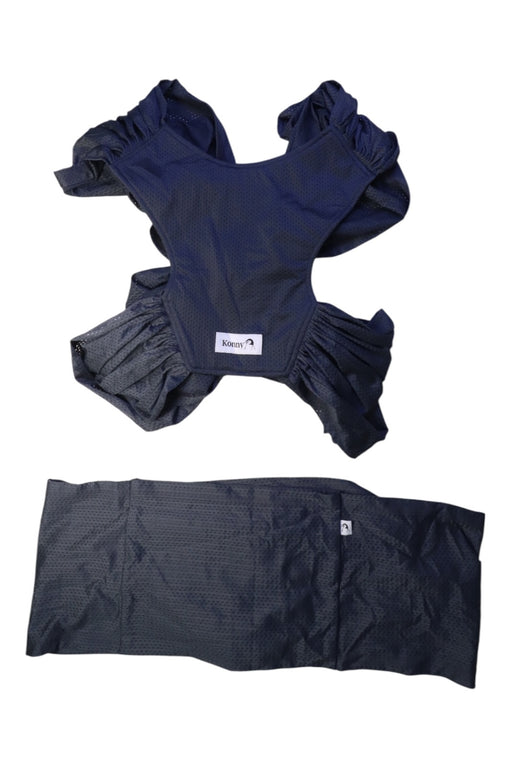 A Navy Baby Carriers from Konny in size O/S for neutral. (Front View)