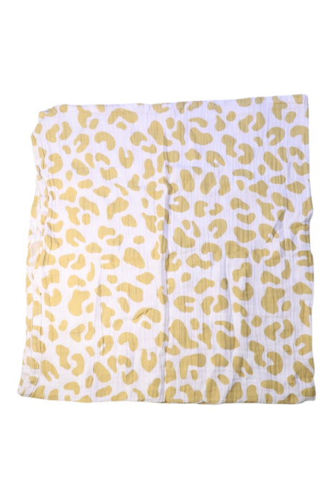 A White Swaddles from Liewood in size O/S for neutral. (Front View)