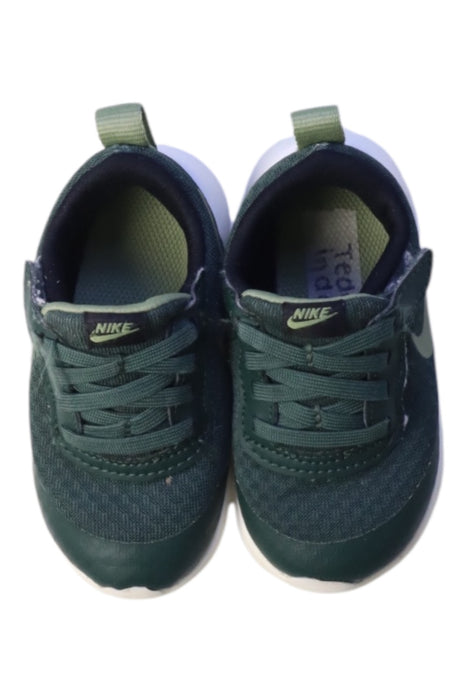 A Green Sneakers from Nike in size 18-24M for neutral. (Back View)