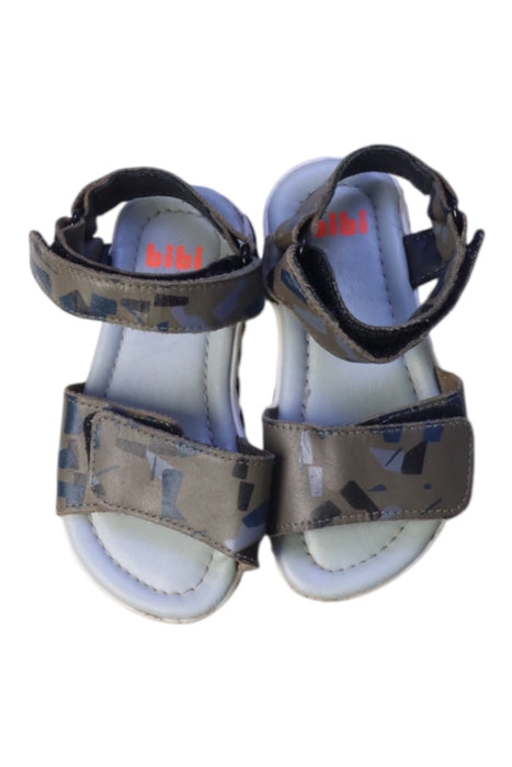 A Black Sandals from Bibi in size 4T for neutral. (Back View)