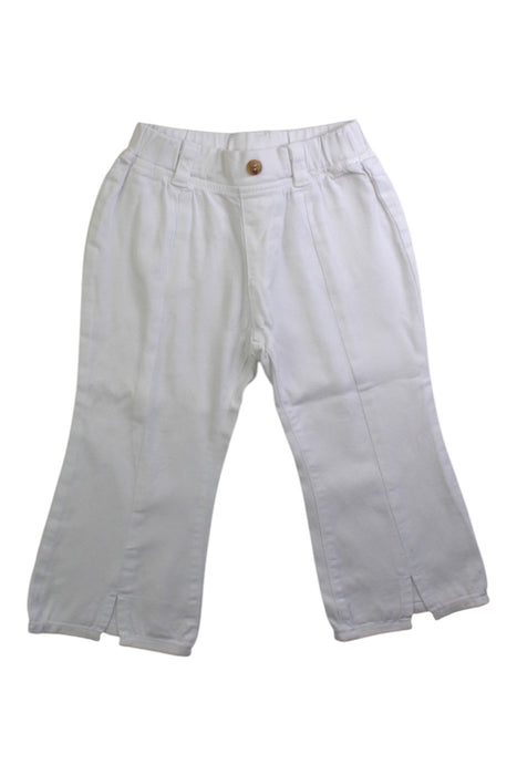 A White Casual Pants from Susu & Cra in size 2T for girl. (Front View)
