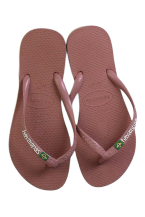 A Burgundy Flip Flops from Havaianas in size 10Y for girl. (Back View)