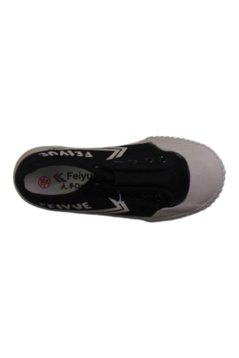 A Black Sneakers from Feiyue in size 7Y for neutral. (Front View)