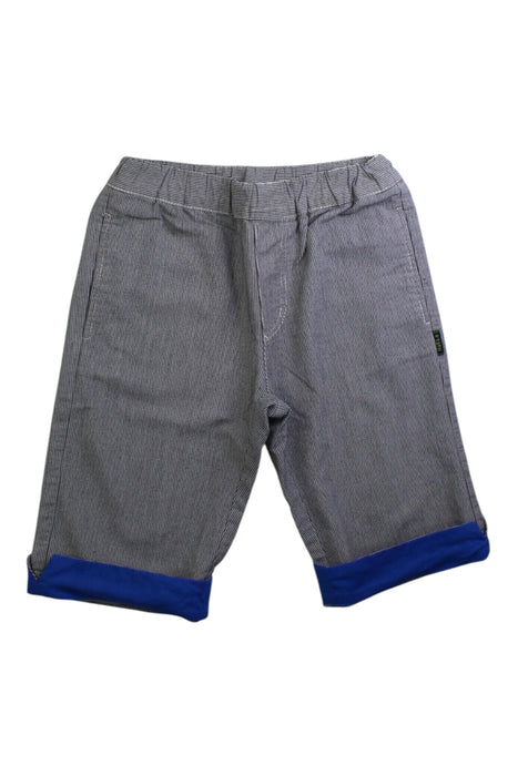 A Grey Shorts from Hakka in size 7Y for boy. (Front View)